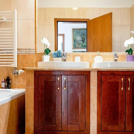 Apartmán Rossalini With Free Parking *