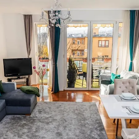 Rossalini With Free Parking Apartmán *