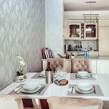 Rossalini With Free Parking Apartment Budapest