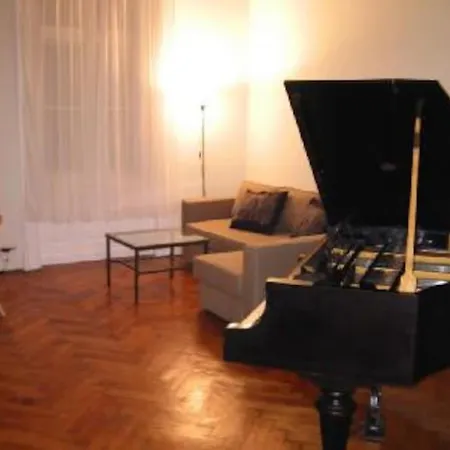 Apartment Airam Center 120m2