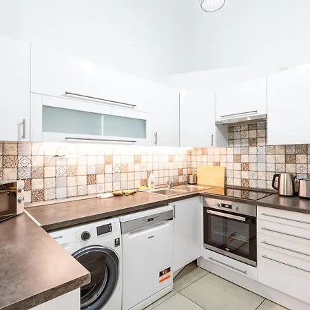 Spacious Premium By Buda Castle District * Budapest