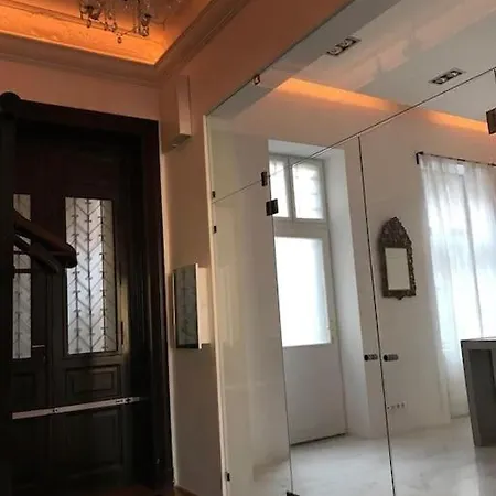 New, 195 Sqm, Full Center Of *