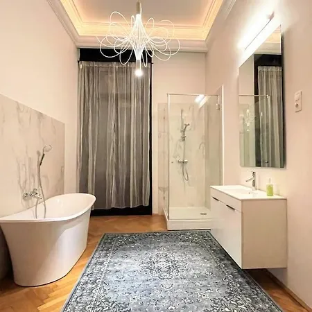 Apartment New, 195 Sqm, Full Center Of