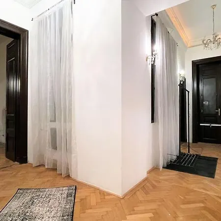 New, 195 Sqm, Full Center Of Apartment Budapest