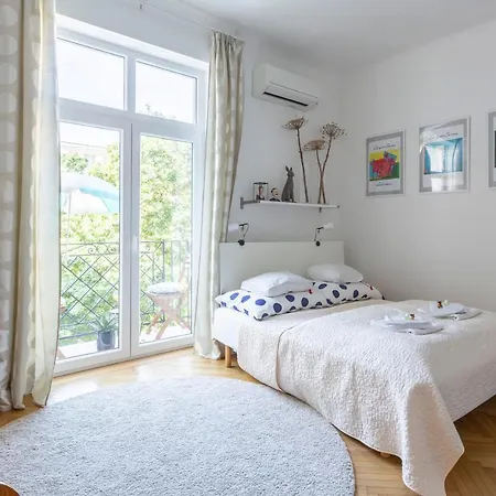 Gorgeous Flat Right Near The Center Apartmán