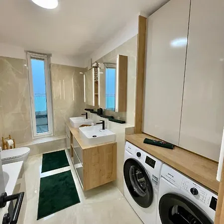 Centropolitan Penthouse #jacuzzi #freeparking