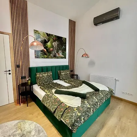 Apartment Centropolitan Penthouse #jacuzzi #freeparking Budapest
