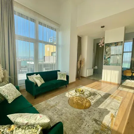 Centropolitan Penthouse #jacuzzi #freeparking