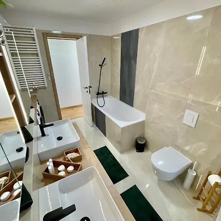 Centropolitan Penthouse #jacuzzi #freeparking Apartment Budapest