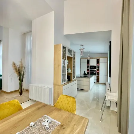 Centropolitan Penthouse #jacuzzi #freeparking *