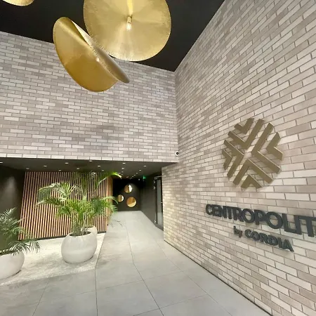 Centropolitan Penthouse #jacuzzi #freeparking Apartment