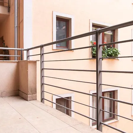 Momo Luxury Opera Apartman Budapest