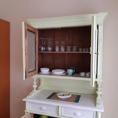 Swan Apartment