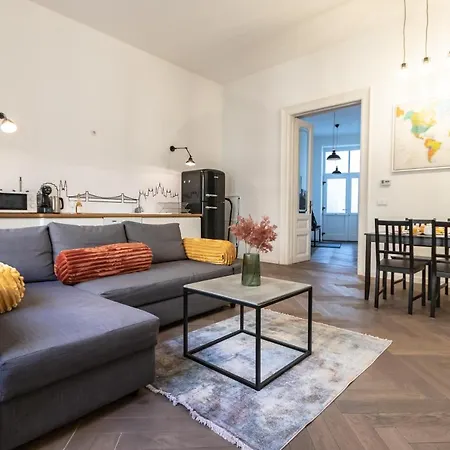 Friendly In The Center With 2bedrooms