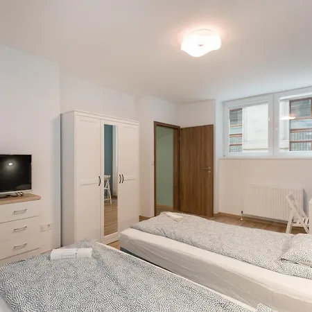 Apartamento Minimalist Styled Tiny Ap @new York Cafe Budapest