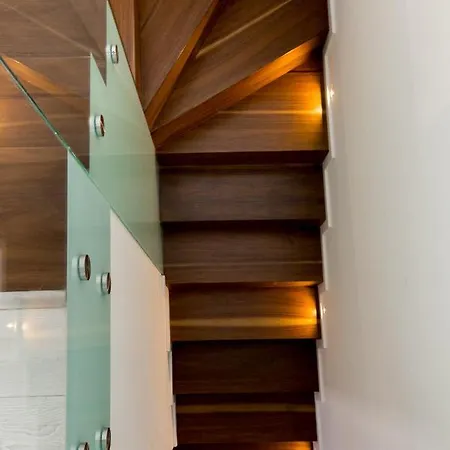 Appartamento Square 2 Bedrooms - Michaelides Voeroesmarty Square Residences Budapest