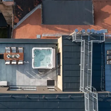 Apartment Centropolitan Penthouse #jacuzzi #freeparking