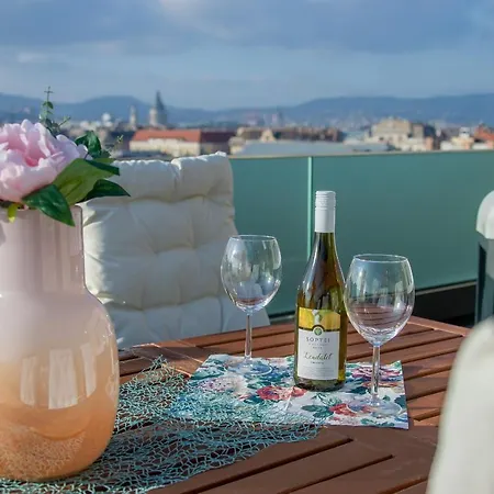 Centropolitan Penthouse #jacuzzi #freeparking Apartment Budapest