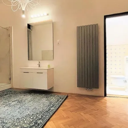 New, 195 Sqm, Full Center Of Apartment Budapest