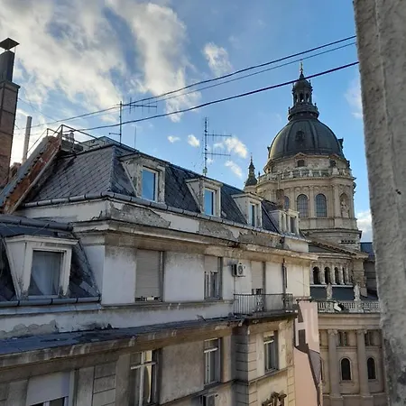 Opera & Basilica 2 Bedrooms With Balcony Apartment *