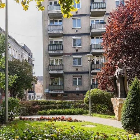 Sweet & Spicy - Brand New With Balcony Apartment Budapest
