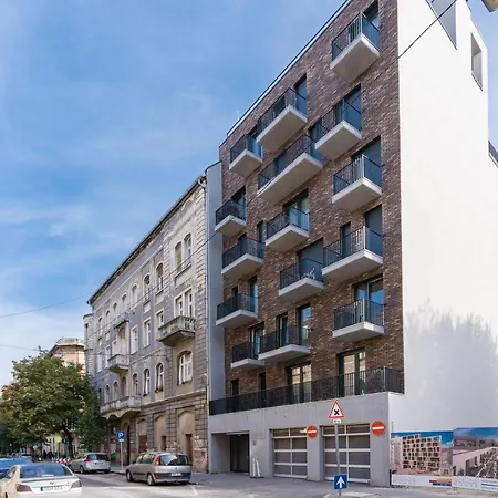 Apartment Sweet & Spicy - Brand New With Balcony *