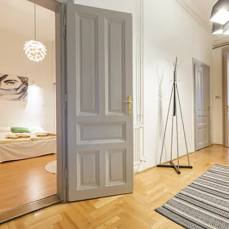 Sz9 Szent Istvan Apartmán *