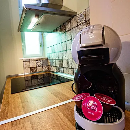 Small Paris Apartmán *