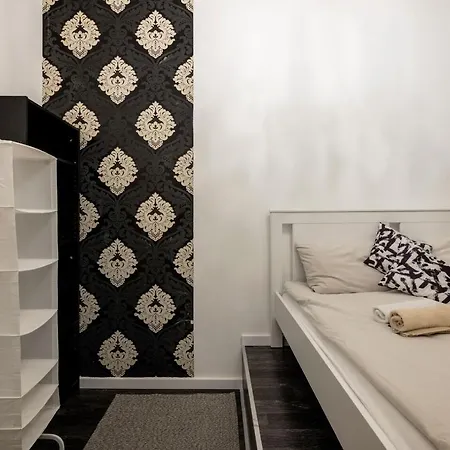 Spacious Almassy Apartment *