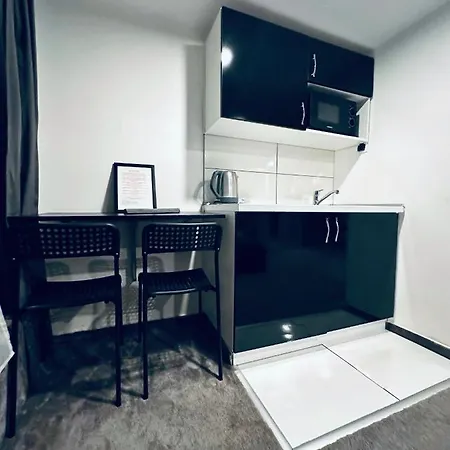 Deluxe Minimal Apartment *