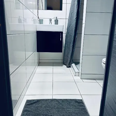 Deluxe Minimal * Budapest
