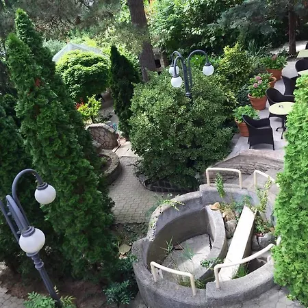 Vadvirag Panzio Budapest