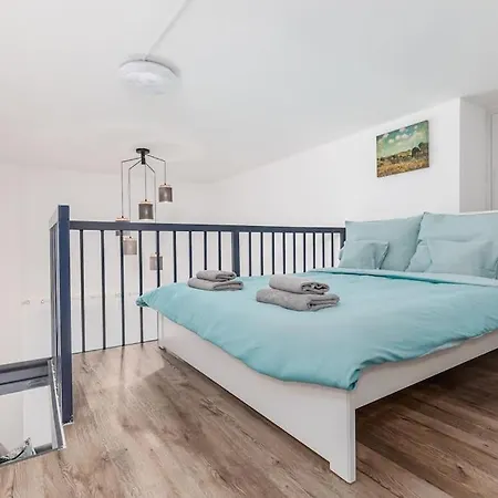 Apartment Venus - Westside