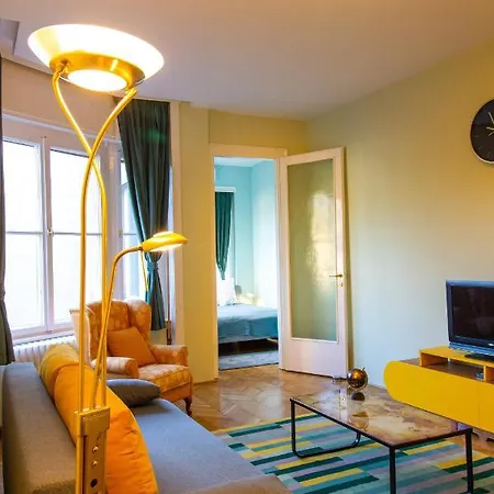 Small Paris Apartmán