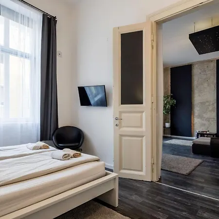 Apartment Spacious Almassy