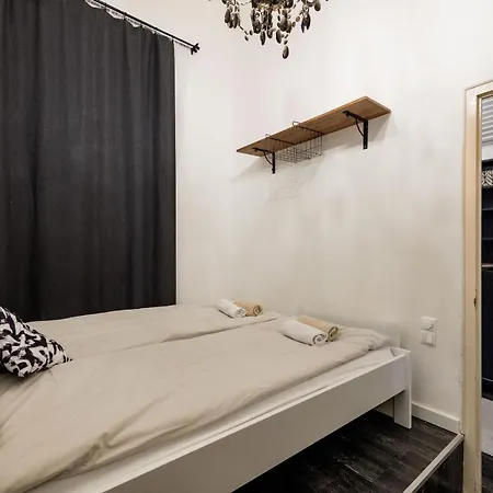 Apartment Spacious Almassy