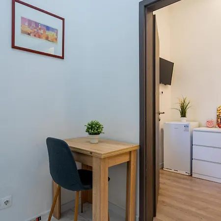Modernized At Kiraly 51 Apartment