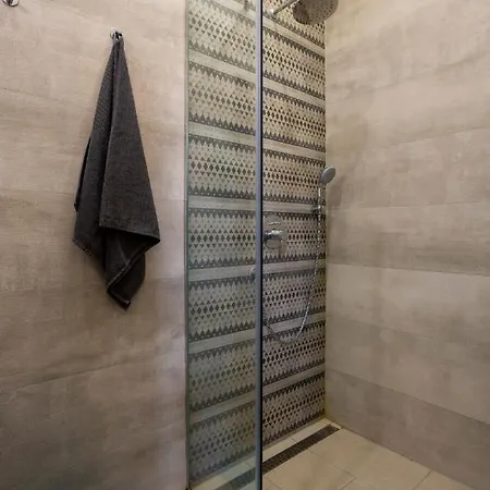 Appartement Luxury Quentin 3 Bedrm, 2 Bathrm *