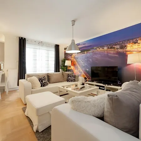 Gde Hollo * Budapest