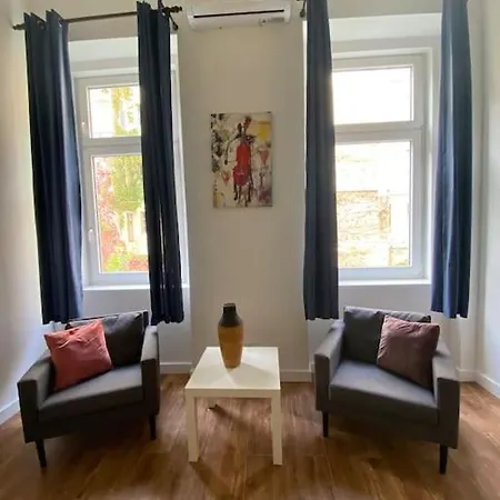 Apartment Raday Street, Spacious, Modern *