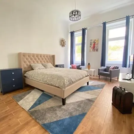 Apartment Raday Street, Spacious, Modern Budapest