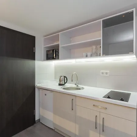 Apartamento Minimalist Styled Tiny Ap @new York Cafe Budapest