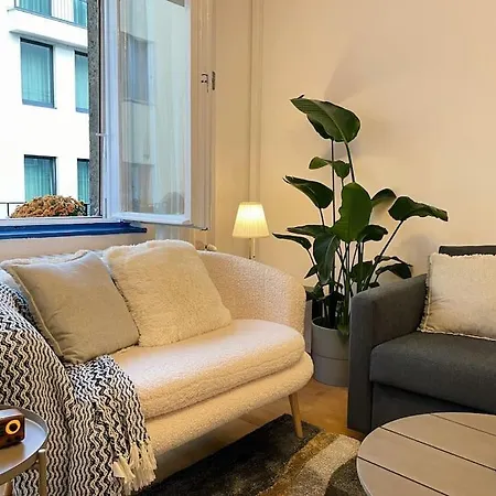 Apartment Deak Charming Apa With Balcony *