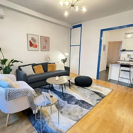 Deak Charming Apa With Balcony * Budapest