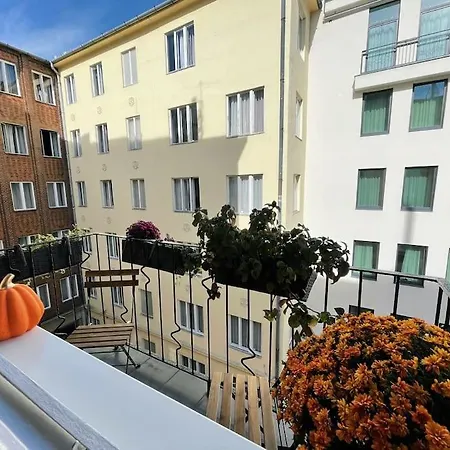 Apartment Deak Charming Apa With Balcony *