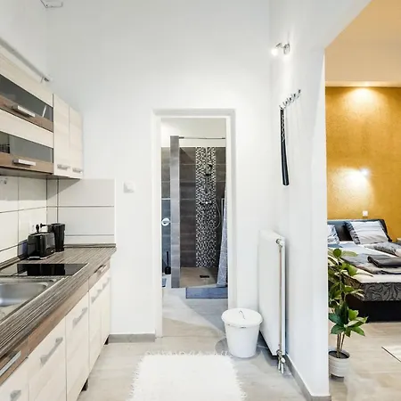 Akacfa 27-2 Center With Aircon Appartement