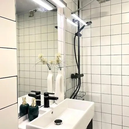 Deak Charming Apa With Balcony Apartment Budapest
