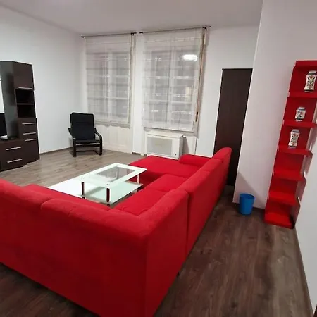 Perfect Located Flat With Gametable Apartment