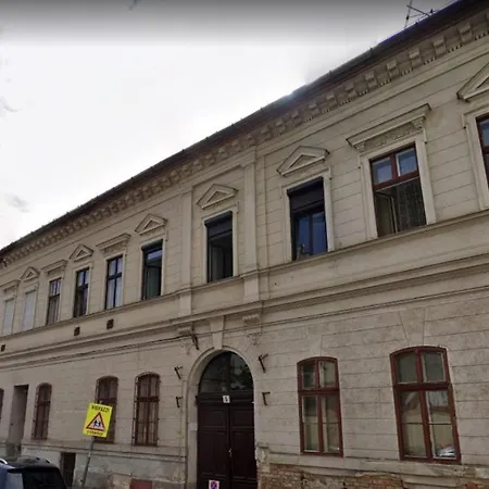 Apartmán Stylish 2-bedroom In Budapešť