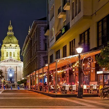 Corvin Point And Affittacamere Budapest